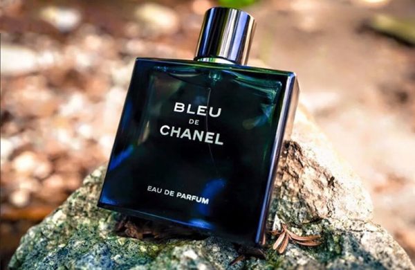 Thanh lịch nhẹ nhàng: Bleu de Chanel