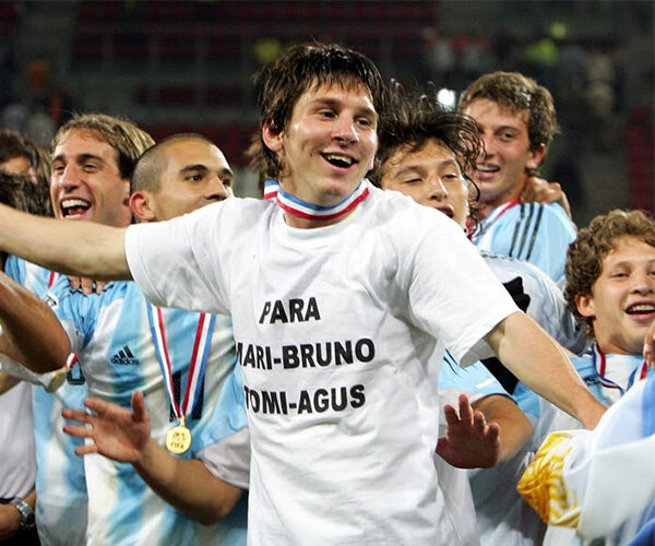 Messi lên đỉnh U20 thế giới trên đất Hà Lan năm 2005